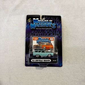 Muscle Machines 1965 Chevelle Wagon Mint